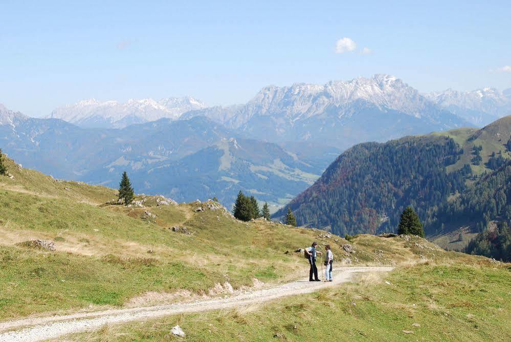 Romantik Aparthotel Sonnleitn Sankt Johann in Tirol Exterior foto